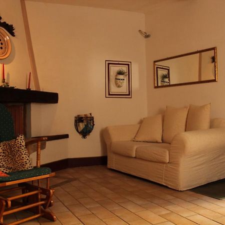 Trilocale Nel Centro Storico Apartman Montemerano Kültér fotó