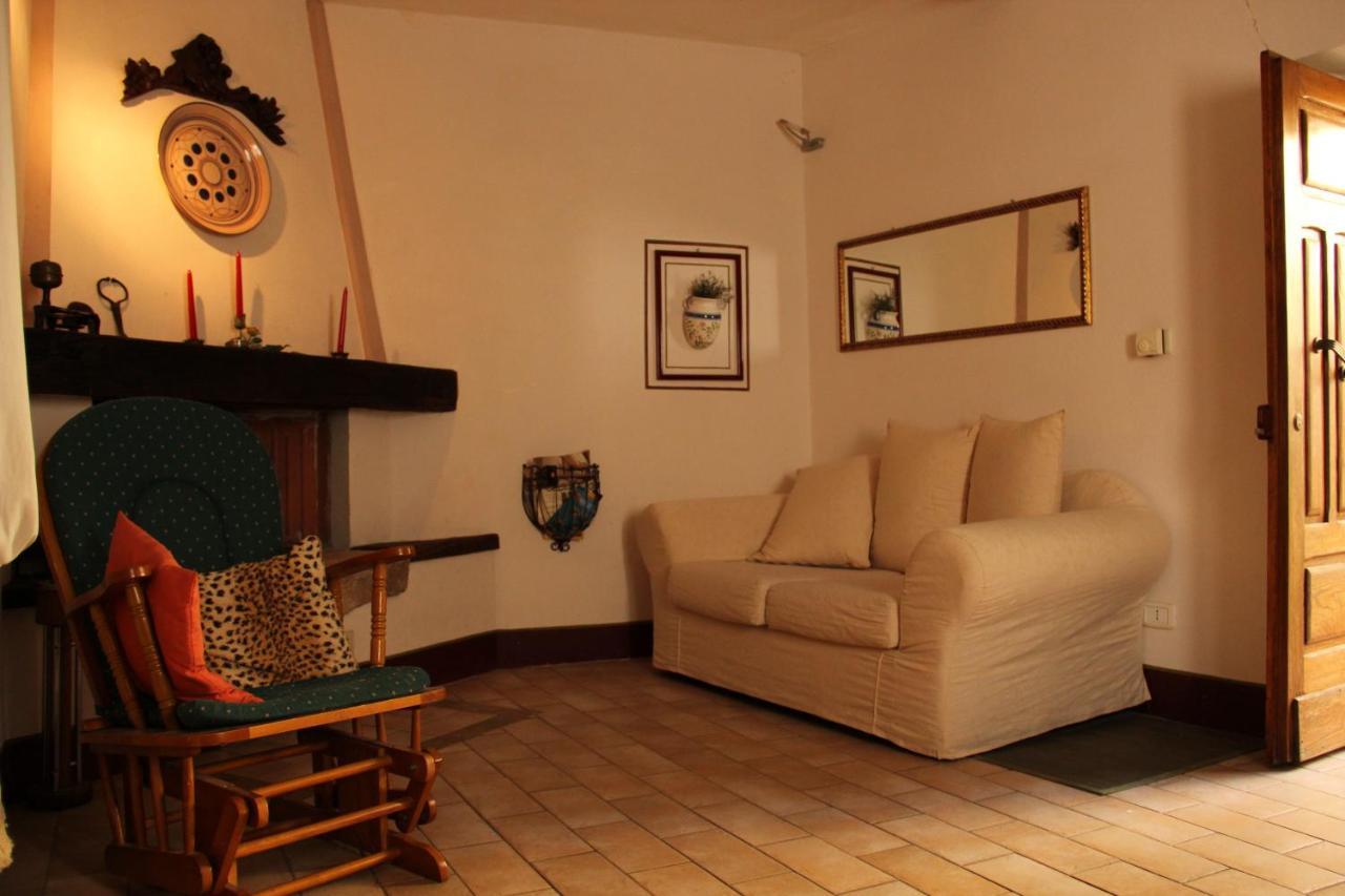 Trilocale Nel Centro Storico Apartman Montemerano Kültér fotó